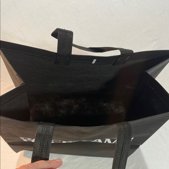 New 🎸 Rock & Roll Black Tote Bag from Cleveland Ohio 13 x 7 x 13 2 Handles 🎶 - Picture 10 of 11